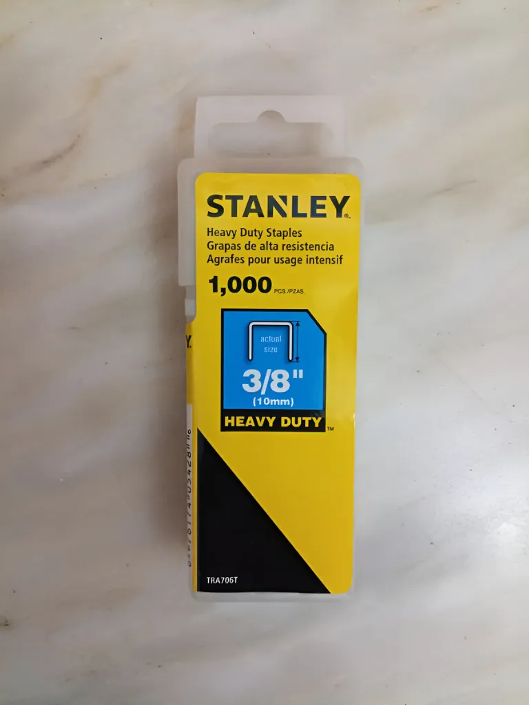 [1600-012] GRAPAS DE TAPICERIA DE ALTA RESISTENCIA 3/8" STANLEY